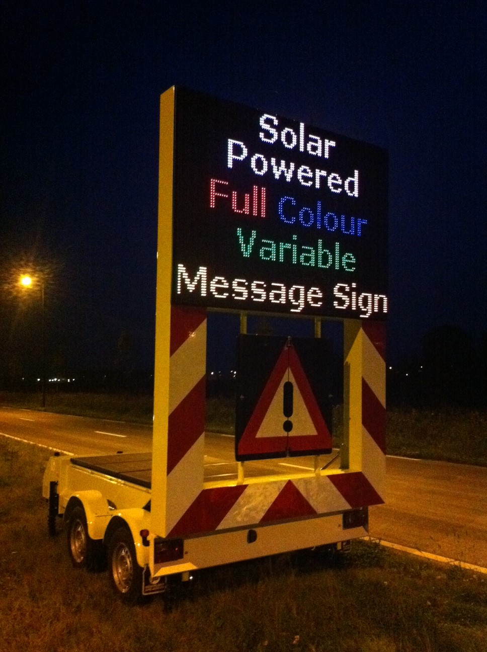 LED交通誘導(dǎo)屏 LED交通誘導(dǎo)屏