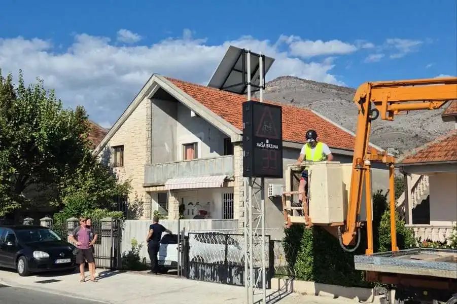 LED交通誘導(dǎo)屏 LED交通誘導(dǎo)屏